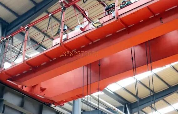 橋式91视频APP成人機維修保養--路軌、電纜橋架